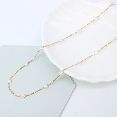 Optimized Product Title: "Trendy Beaded Women's Choker Necklace with Kpop Pearl Detail - Gold Color, Gothic Style Pendant | 2021 Collection - Perfect Collar Jewelry for Girls"